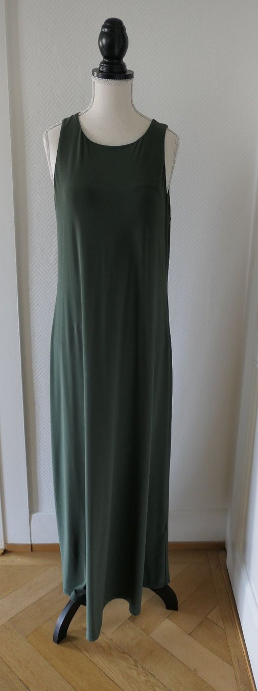 Max Mara Vestiti: MaxMara: robe longue en jersey (m) – Usato da Geneve venduto da Seven-Peaks-Seconds 1
