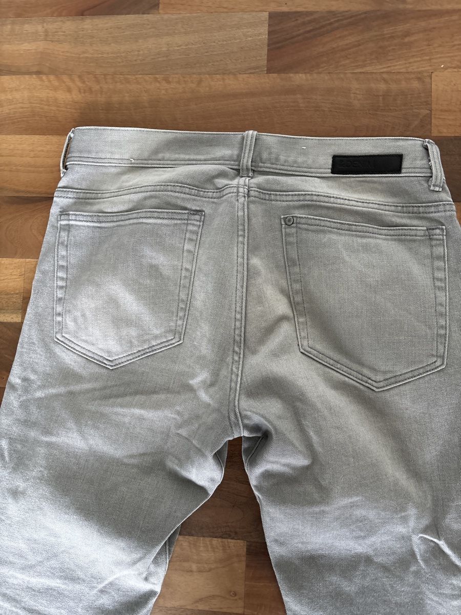 H&M Jeans: Graue H&M Slim Jeans Gr. 30/32 – Usato da Embrach venduto da Roniiii 5