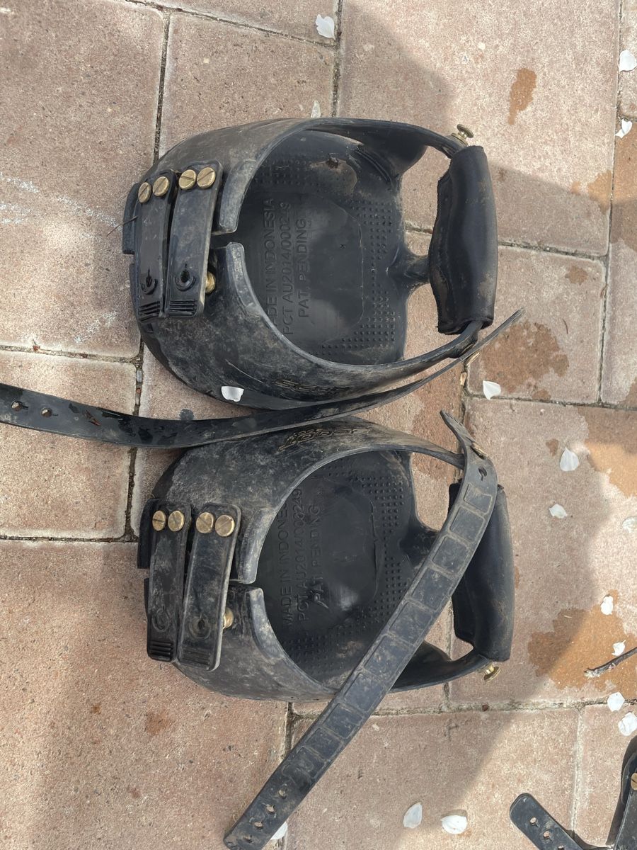 Scarpe per cavalli: Scoot Boots 4Stk  – Usato da Langnau i. E. venduto da Acrjl
