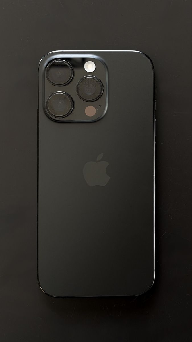 Apple Telefoni cellulari / Smartphones: iPhone 16 Pro 512GB – Usato da Dietlikon venduto da tan_vtv5