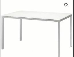 Tisch - Table