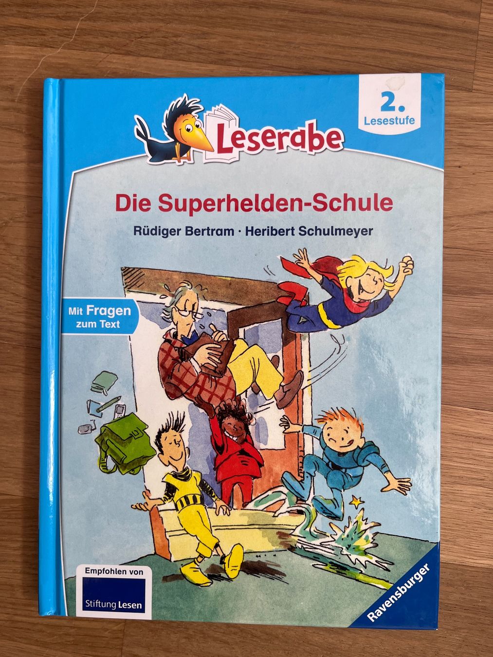 Libri: Leserabe, 2.Lesestufe, Die Superhelden-Schule – Usato da Langendorf venduto da Wubri