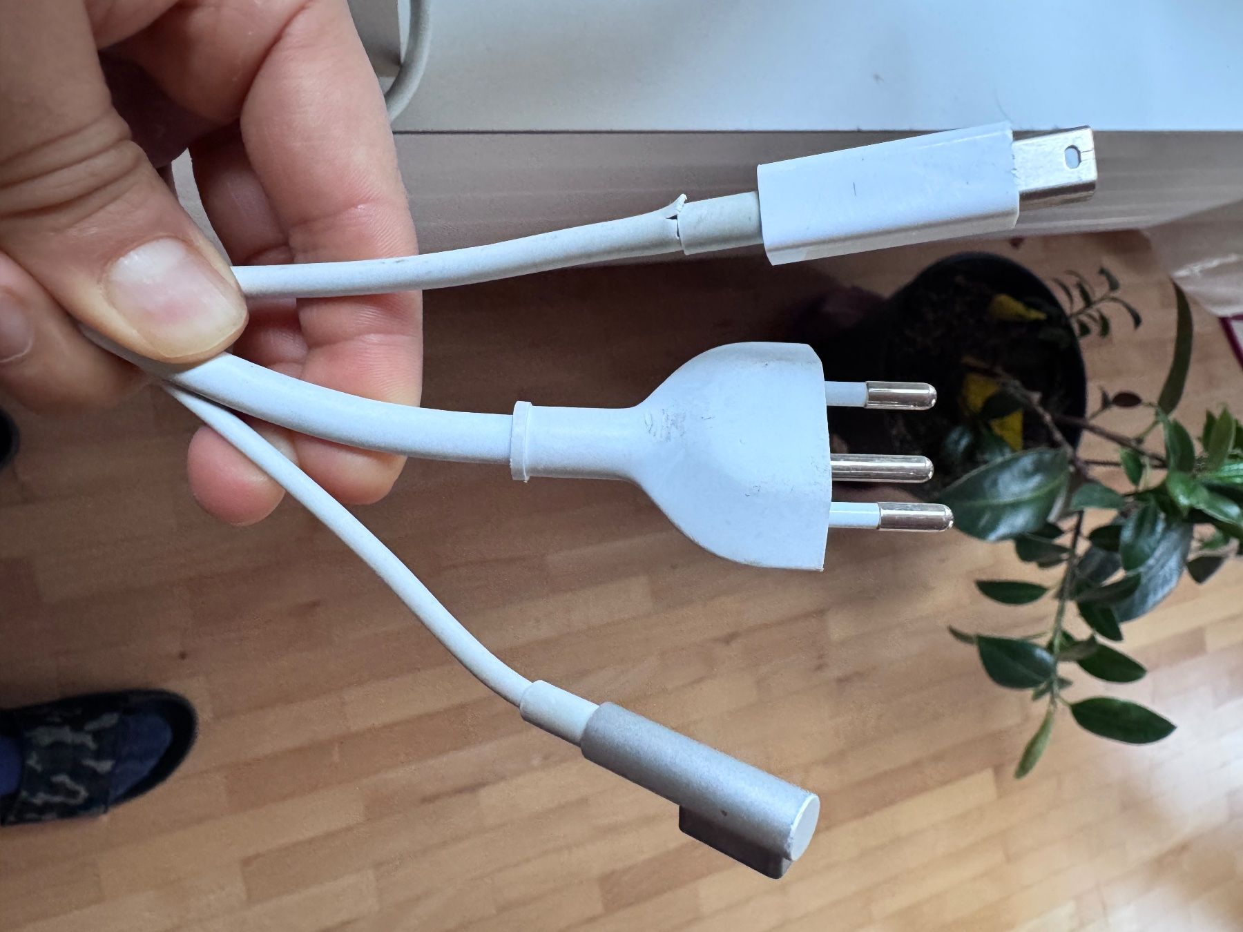 Apple Monitore: Apple Thunderbolt Display 27” – Gebraucht aus Zürich von  7