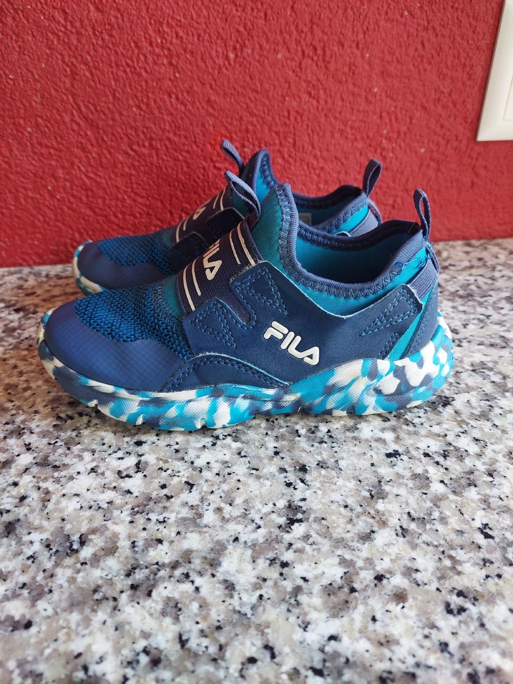 Fila Scarpe per ragazzi: Sneaker FILA #29 – Usato da Stettlen venduto da Dolores1987