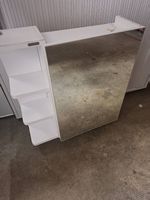 Schminkschrank