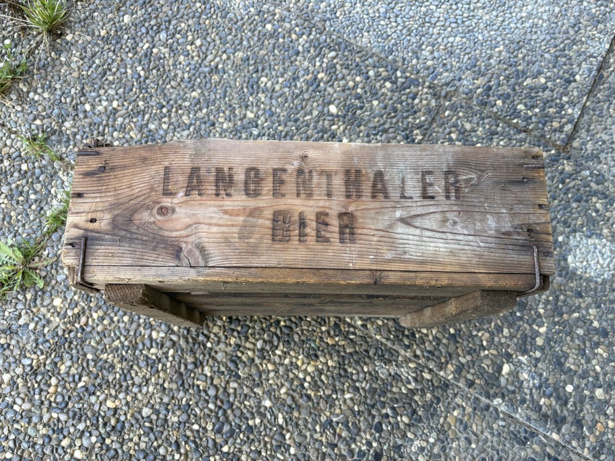 Casse di vino e birra: Alte Langenthaler Bier Holzkiste – Usato da Zweisimmen venduto da Domii