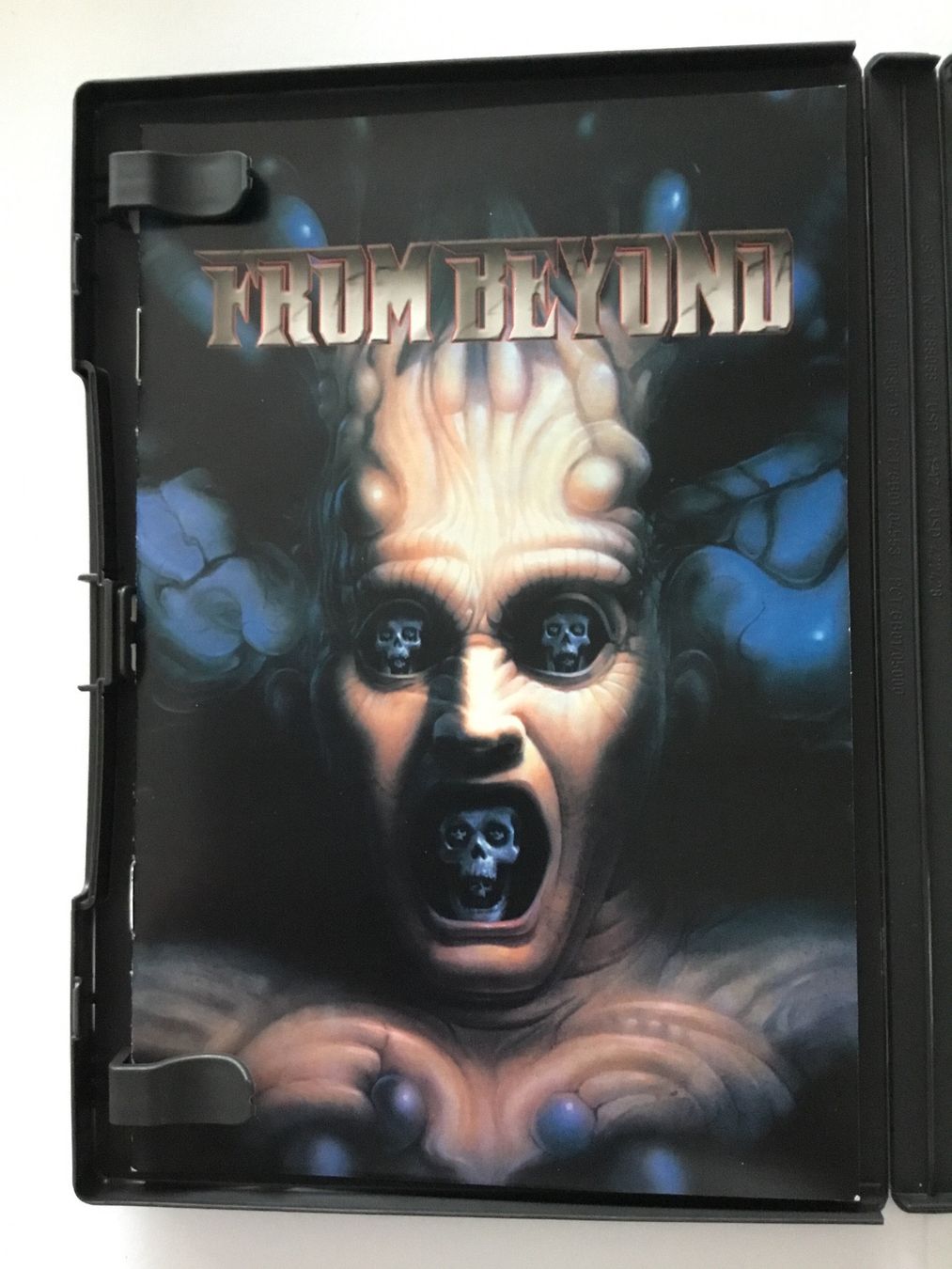 Tutti i DVDs: From Beyond Dvd Uncut Vergriffen – Nuovo (secondo la descrizione) da Blauen venduto da sternchen66 3