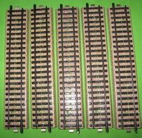 M-Gleis 8 Stück Gerade 5106 schöne Märklin Metallgeleise