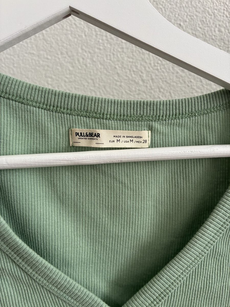Pull&Bear Top: Crop top vert taille M bon état – Usato da Zürich venduto da bia_m6bq 1