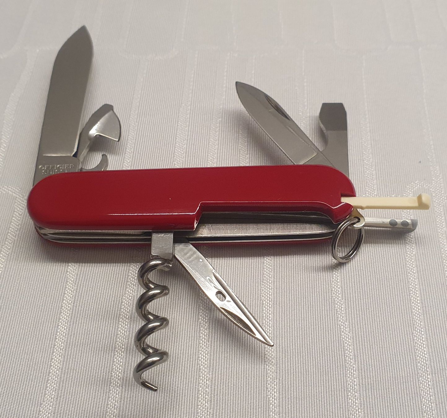 Victorinox Coltelli tascabile: 3 Victorinox Taschenmesser mit Logo – Usato da Härkingen venduto da MarianneSi 7
