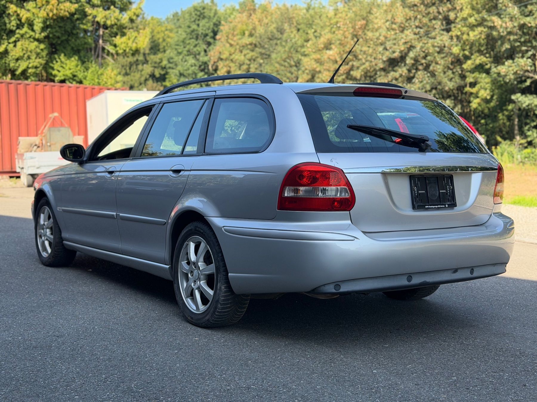Jaguar Automobili: Jaguar X-Type 2.0D I4 CL Model 2005  Export oder Ersatzteile – Usato da Hunzenschwil venduto da lupo22 3