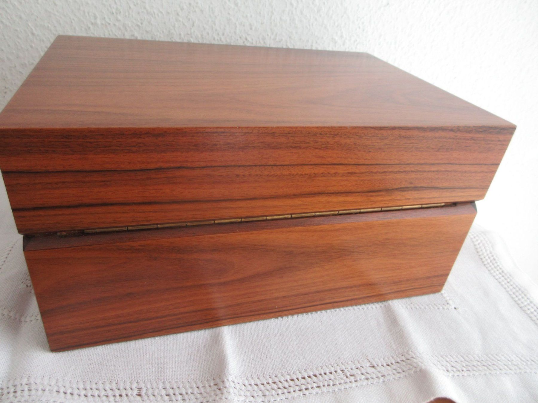 Davidoff Humidor per sigari: Humidor von Davidoff, ohne Befeuchter – Usato da Binningen venduto da mondoantico 5
