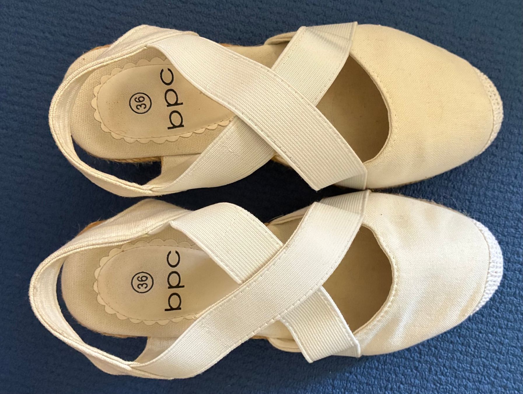 Off-White Chaussures femmes: bpc Korbsandalen Gr. 36 offwhite – D'occasion à Stäfa par wedapina 2