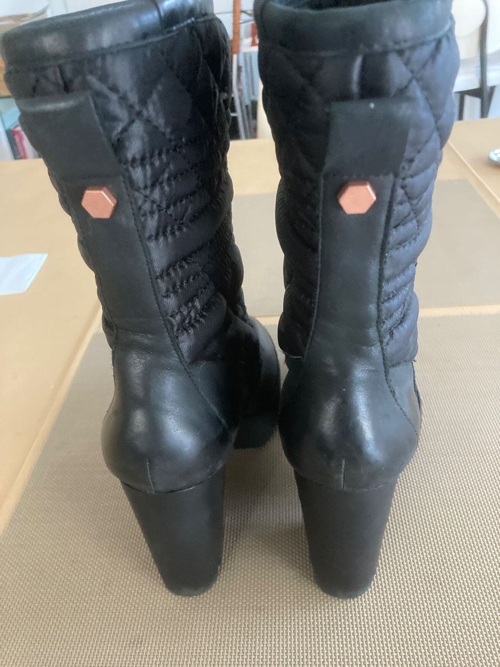 Calvin Klein Scarpe da donna: CALVIN KLEIN Winter Stiefelette – Usato da Wilderswil venduto da Feldbach 2