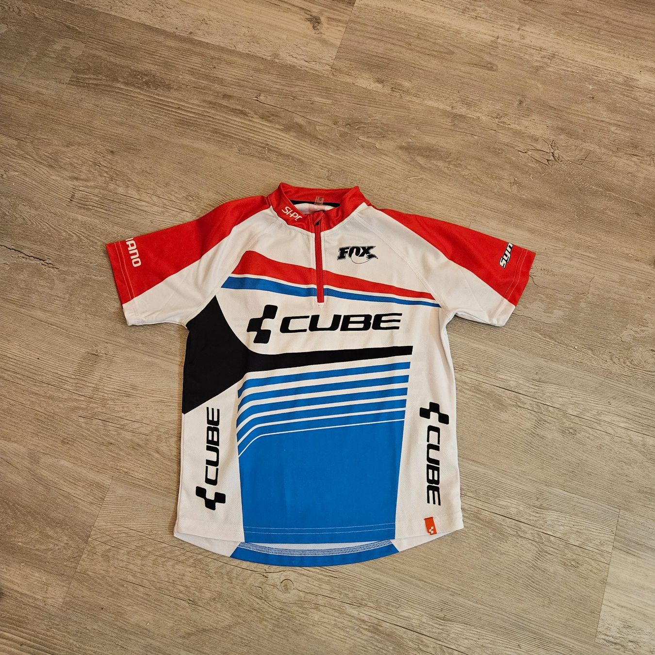 Cube Scarpe, pantaloni & magliette da ginnastica: Cube Junior Teamline Velo Trikot Gr. 152 – Usato da Embrach venduto da Lilly2021