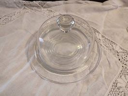 Elegante 2-teilige runde Glasglocke aus Klarglas. 