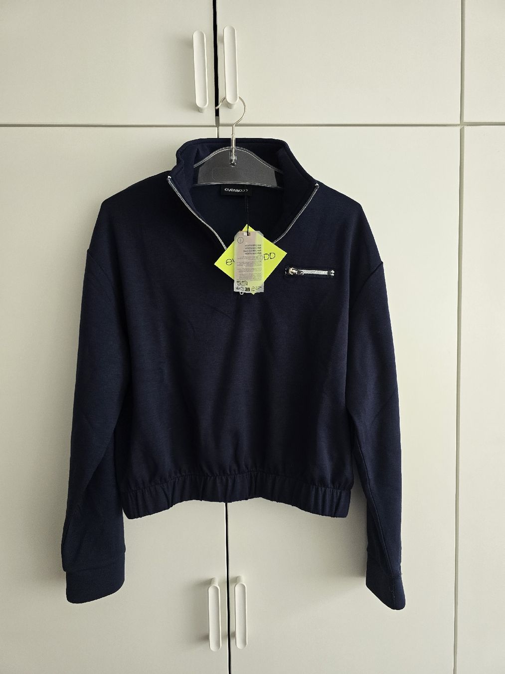 Maglioni & Felpe: Even&Odd Sweatshirt - Grösse M – Nuovo e nell'imballaggio originale da Rickenbach b. Wil venduto da VeryLovelyThings