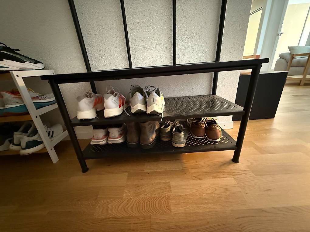 Ikea Porte manteau: Garderobenständer & Schuhaufbewahrung – D'occasion à Ostermundigen par DeOs3072 1