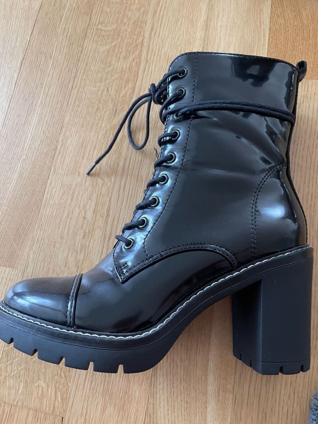 Scarpe da donna: Schnürboots Lackoptik – Nuovo (secondo la descrizione) da Staufen venduto da GiuliettaD