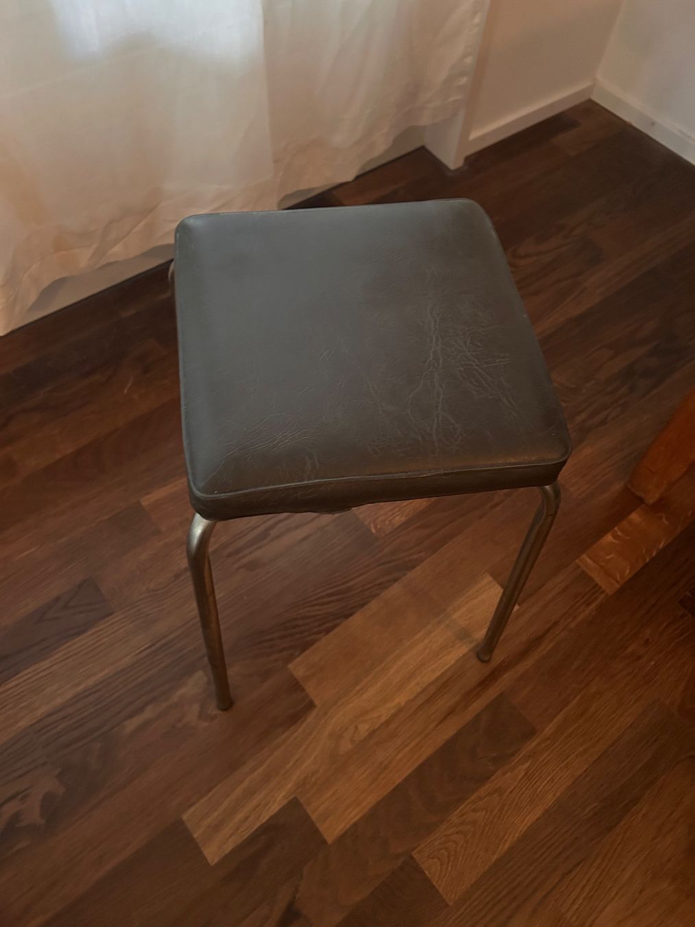 Sgabelli: Vintage Hocker – Usato da Zürich venduto da AriadneK 1