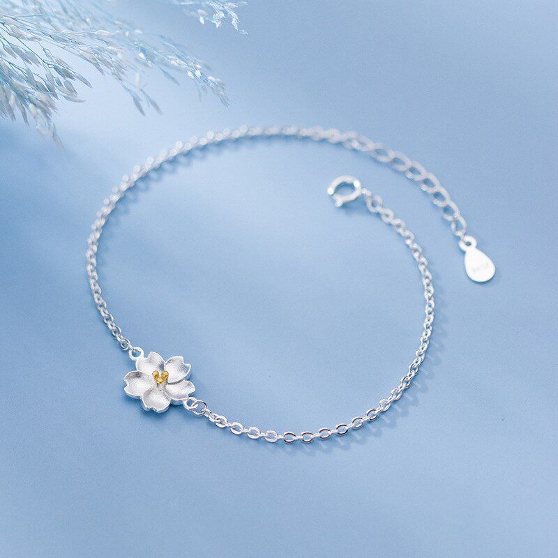Bracciali & Braccialetti: Blumen Armband aus Silber – Nuovo e nell'imballaggio originale da Wil SG venduto da Veratier