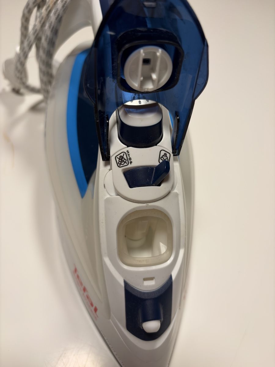 Tefal Ferri da stiro: Tefal iron in good Condition! – Usato da Nyon venduto da tor_6gr5 4