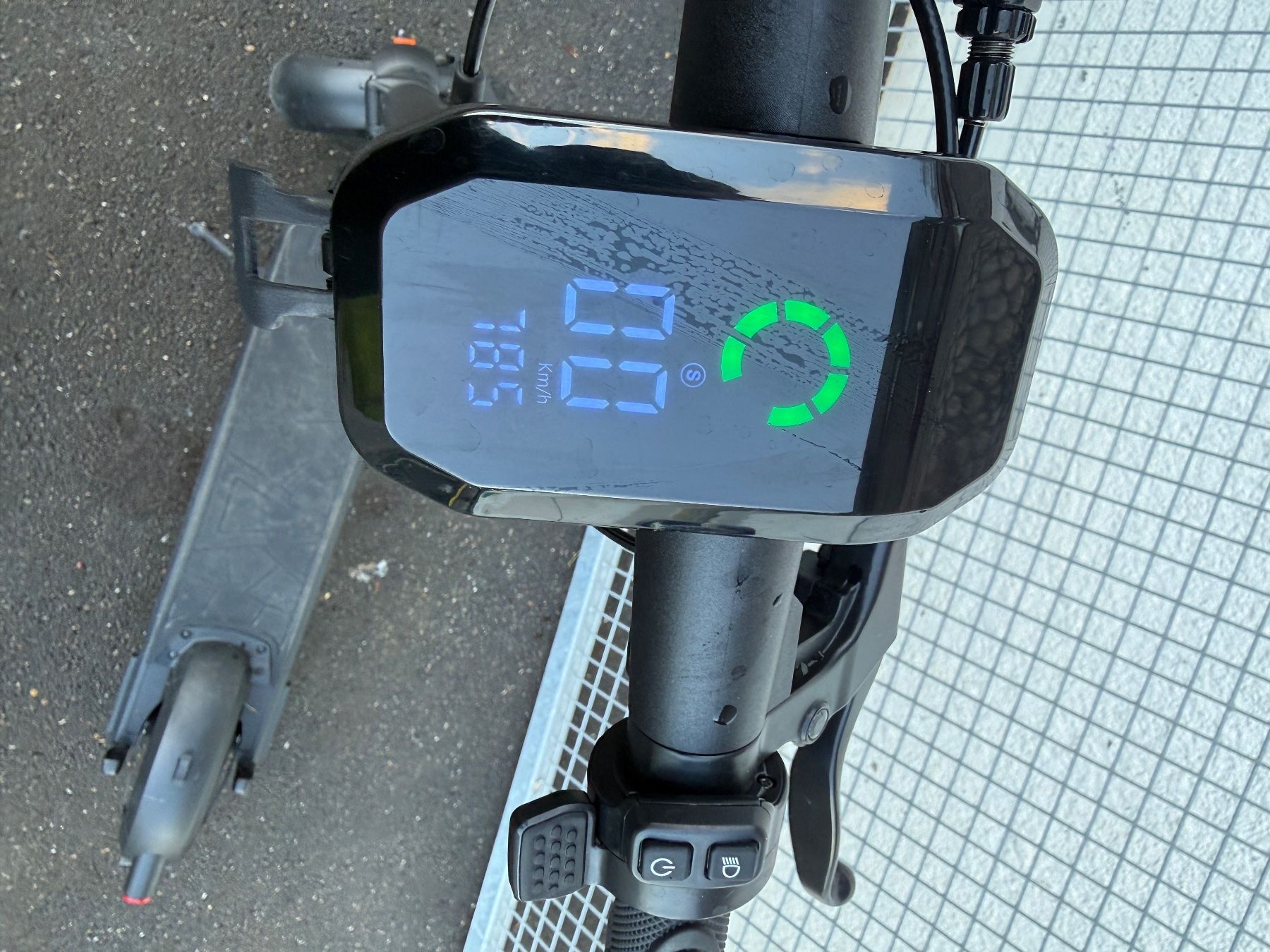 Veicoli elettrici: VMAX VX2 – Usato da Ebnat-Kappel venduto da Skoda86 2