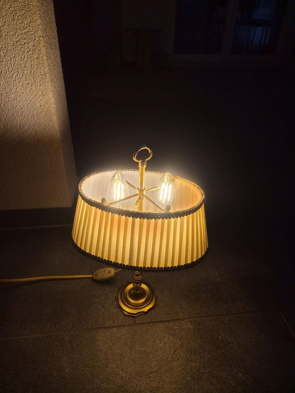 Lampade: 2 Antike Messing Tisch Lampen – Usato da Fislisbach venduto da LEMO_Motos 2