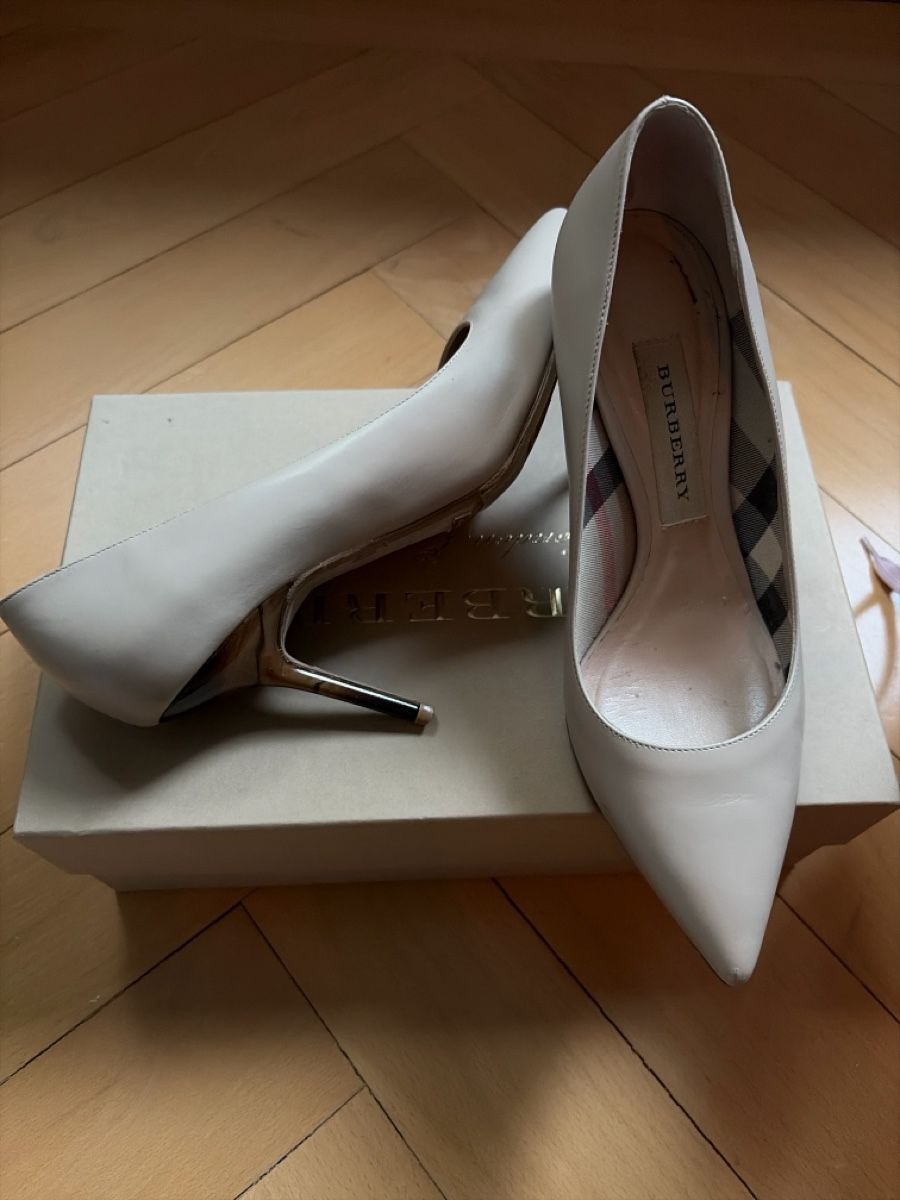 Burberry Scarpe da donna: Burberry pumps – Usato da Zürich venduto da modcoss 3