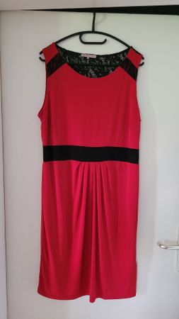Kleid von Anna Field Grösse 44