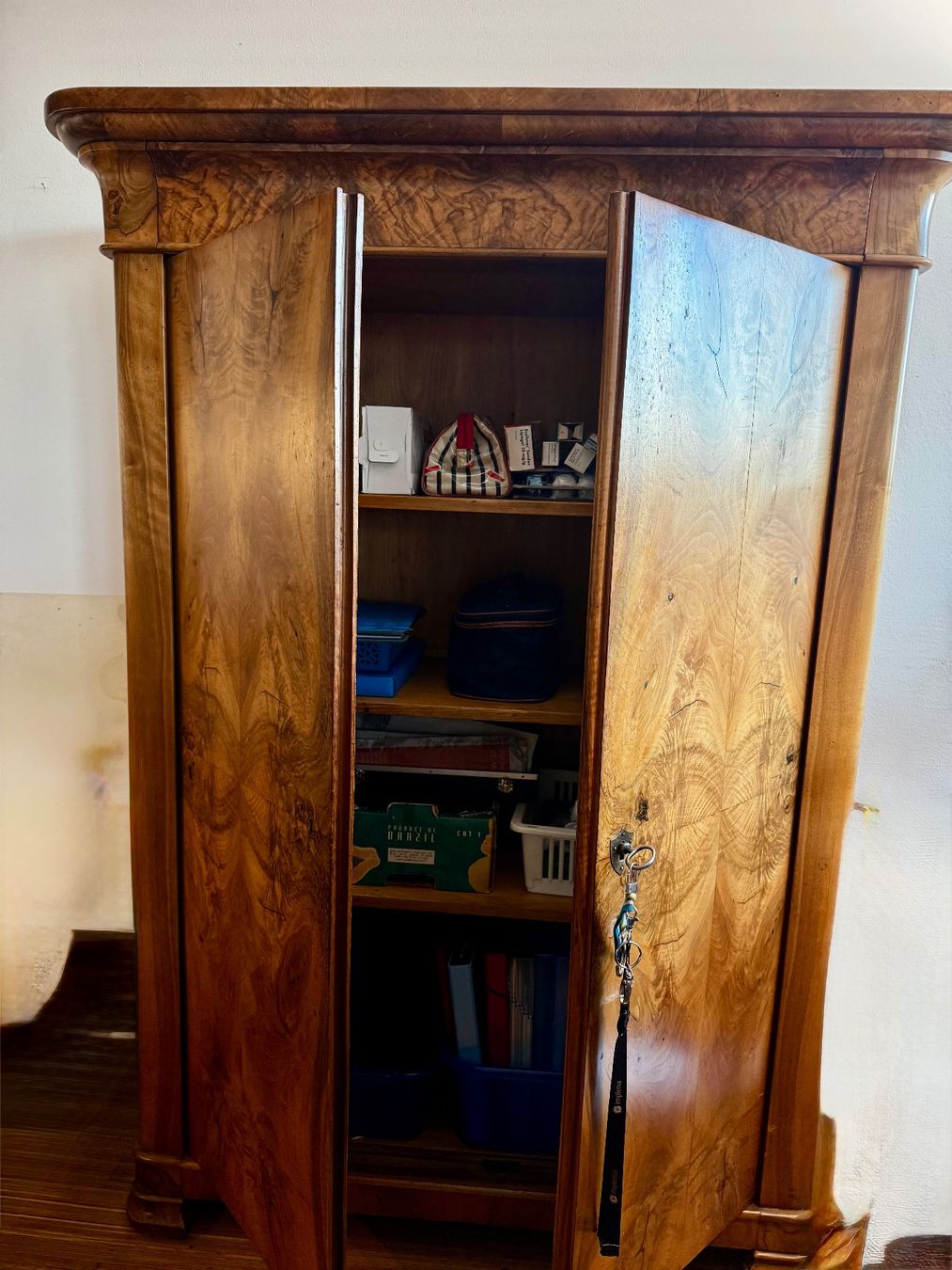 Armadi: Biedermeier Schrank mit Geheimschublade – Usato da Zürich venduto da tar_pm5k 6