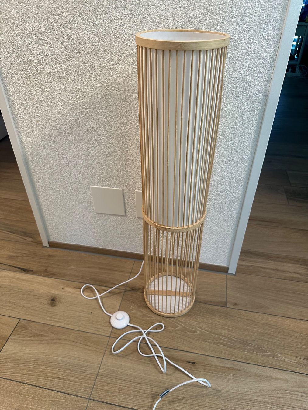 Lampade: Stehlampe zu verkaufen – Usato da Niedergösgen venduto da rob_xv8b
