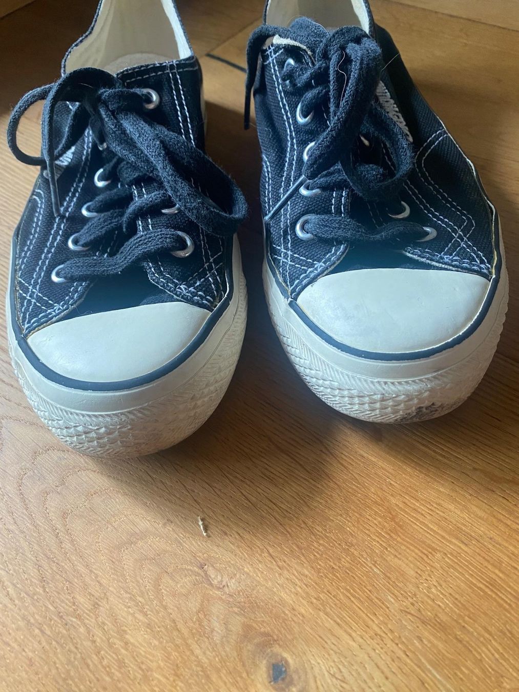Herrenschuhe: Baskets Greyhound schwarz-weiss / blanc-noir. Taille 37 – Gebraucht aus Gümligen von Xochitl 3