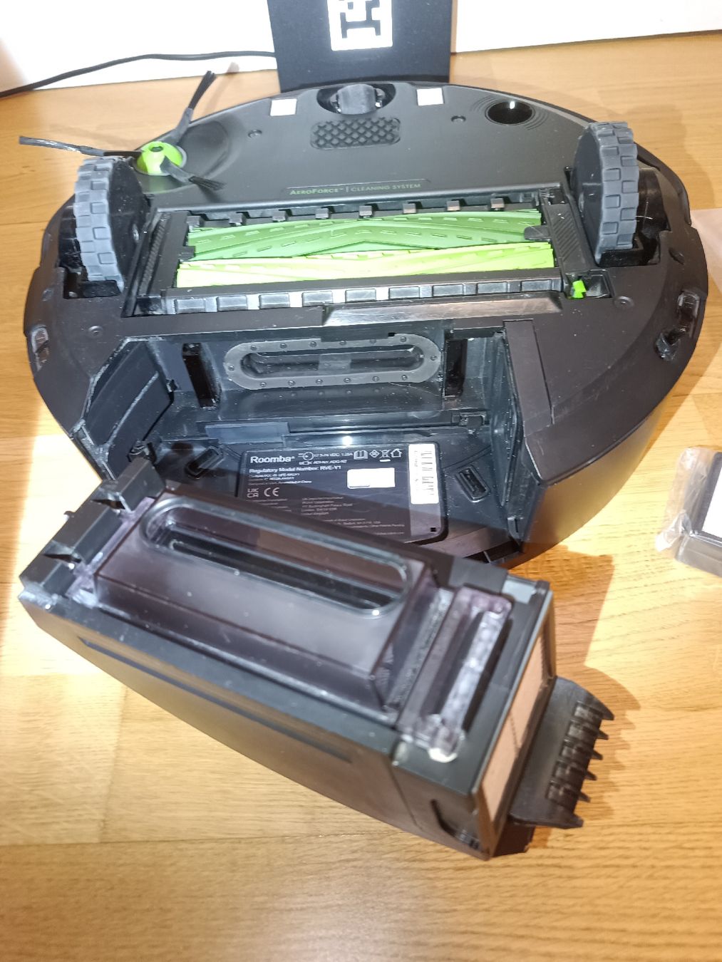 Irobot Aspirapolveri & Accessori: Irobot J7 – Usato da Safenwil venduto da mar_tbk5 3