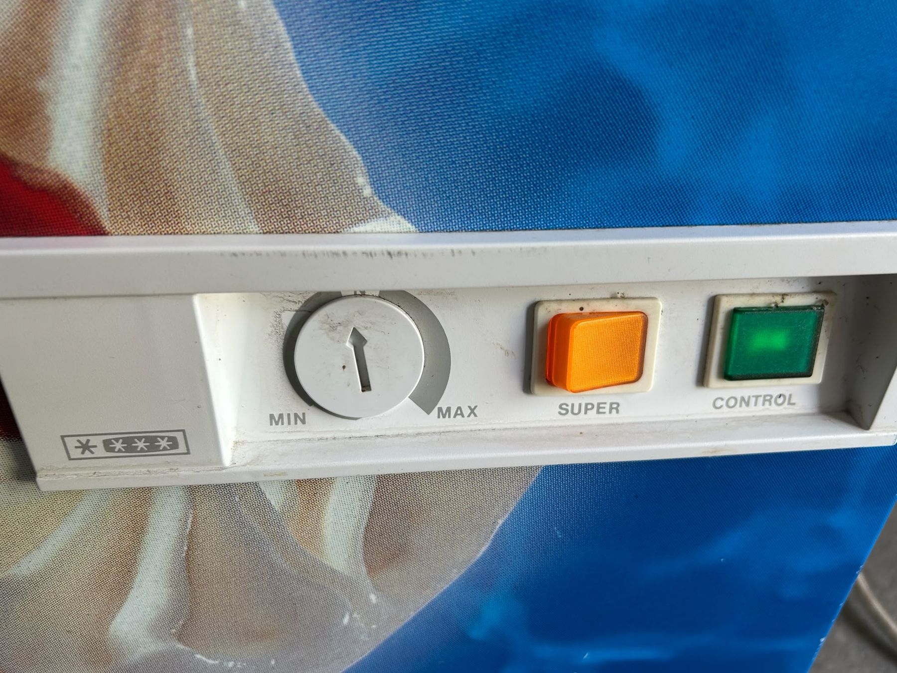 Electrolux Gefrierschrank: tiefkühltruhe Electrolux  frisco – Gebraucht aus Basel von faz_hdd8 6