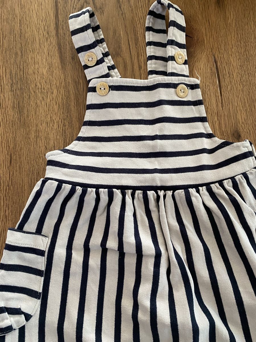 H&M Robes et jupes: Süsses Kleid Gr. 92 – D'occasion à Hohentannen par Hawaii29 1