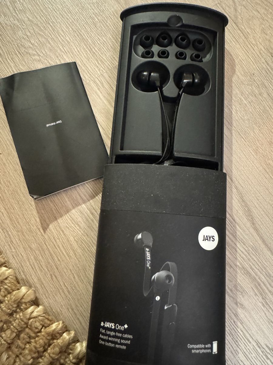 Cuffie: JAYS a-Six Wireless Kopfhörer Schwarz – Usato da Wettingen venduto da JasminL92 4