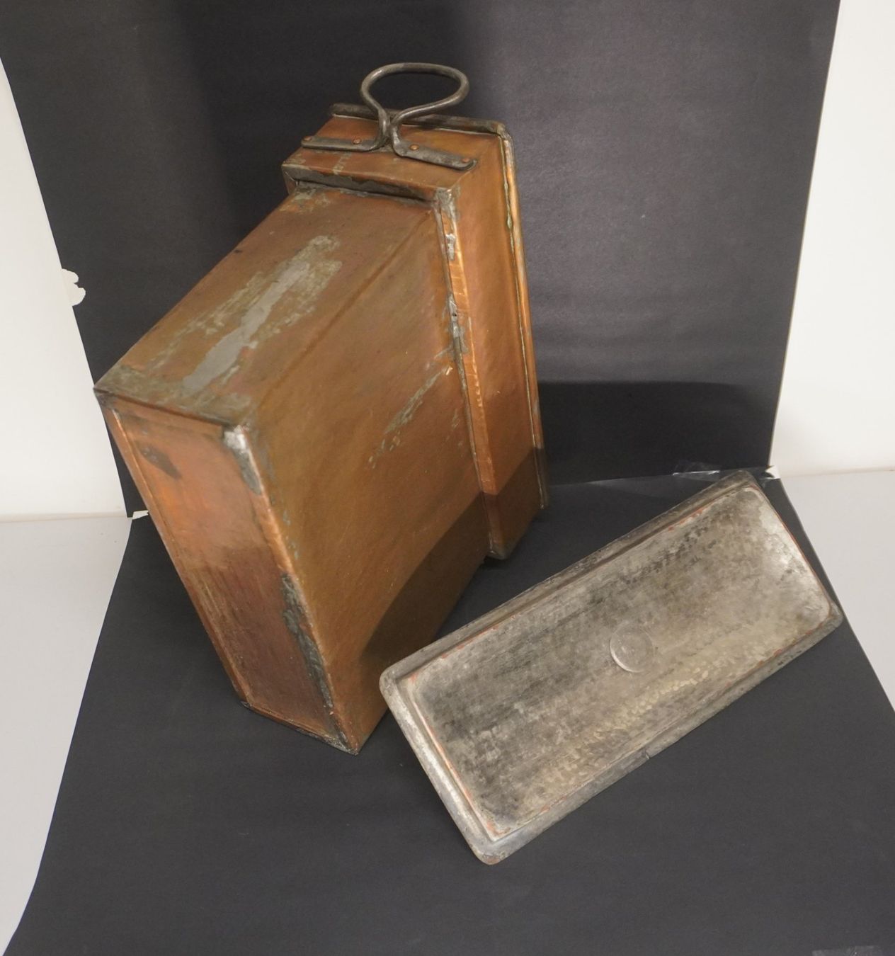 Contenitori & Simili: Antiker Essenbehälter mit Deckel MA340 – Usato da Basel venduto da B.W.B. 3