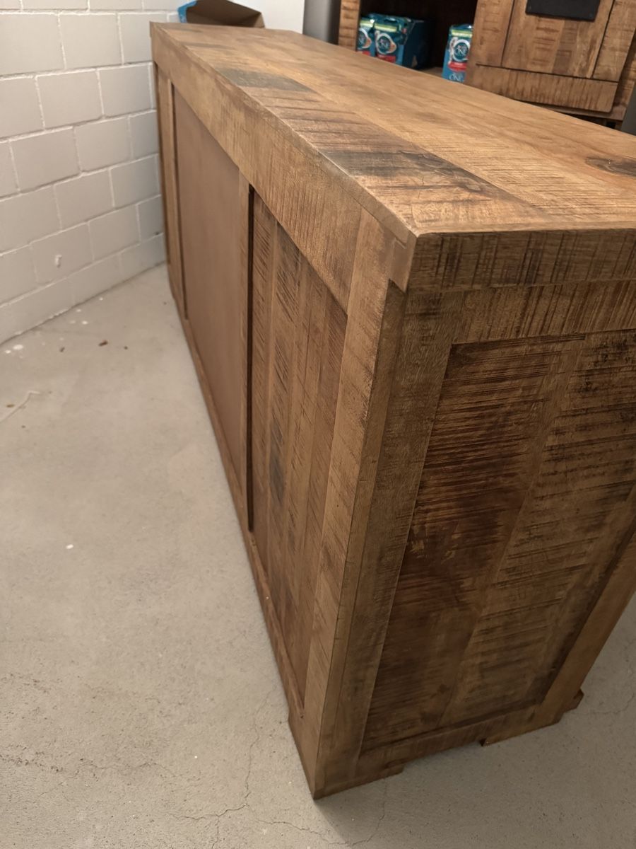 Kommoden: Sideboard und Barwagen – Gebraucht aus Au ZH von robuzz 1