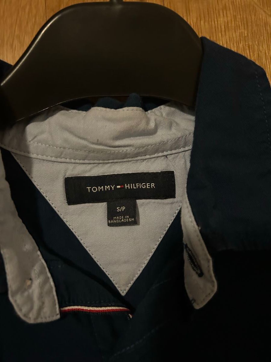 Tommy Hilfiger Hemden: Tommy Hilfiger Hemd S/P neuwertig – Neu (gemäss Beschreibung) aus Zug von Pmisko 2