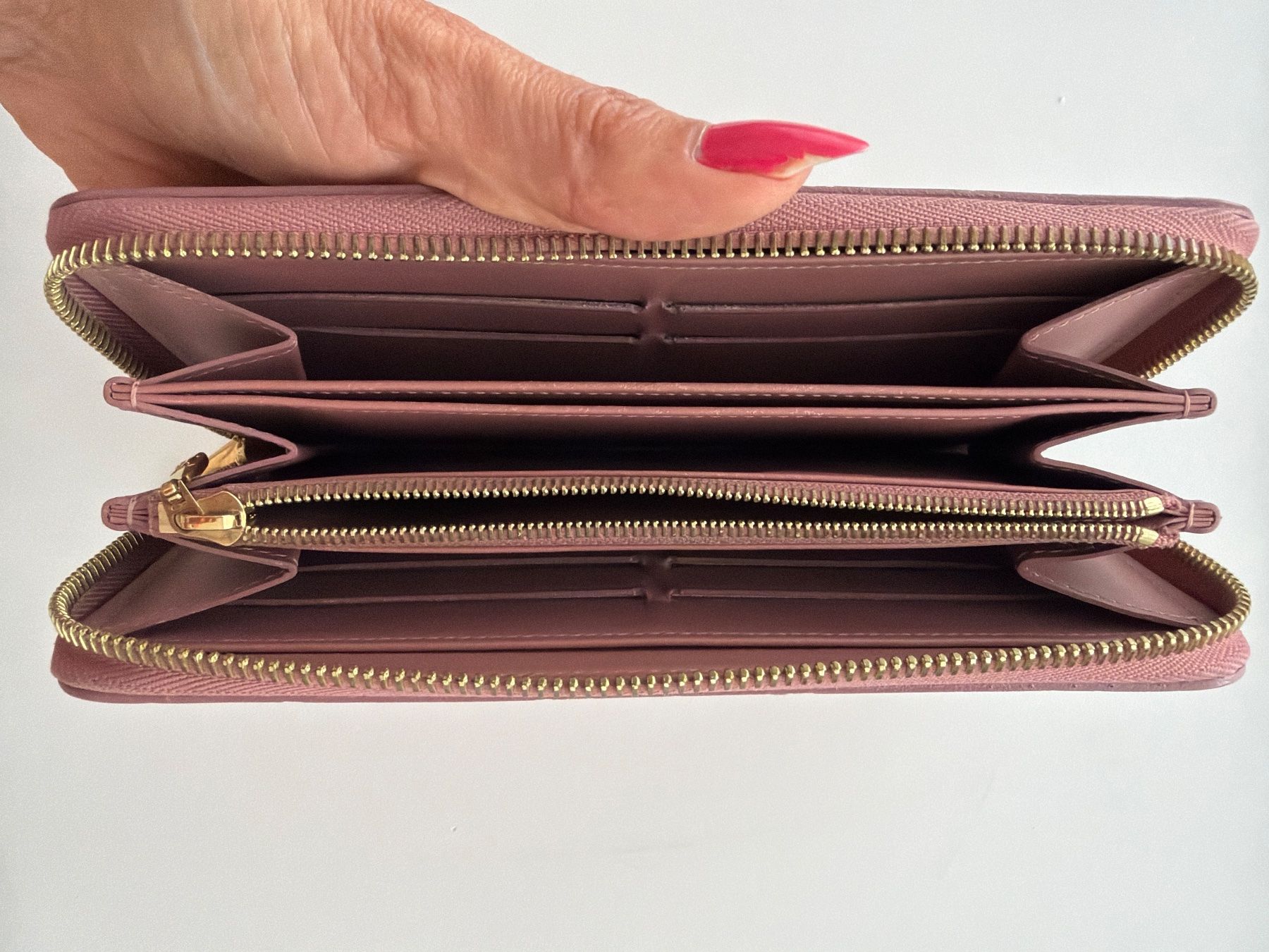 Louis Vuitton Portamonete: Louis Vuitton Geldbörse rosa Blumen – Usato da Altendorf venduto da Fabiennemay 1