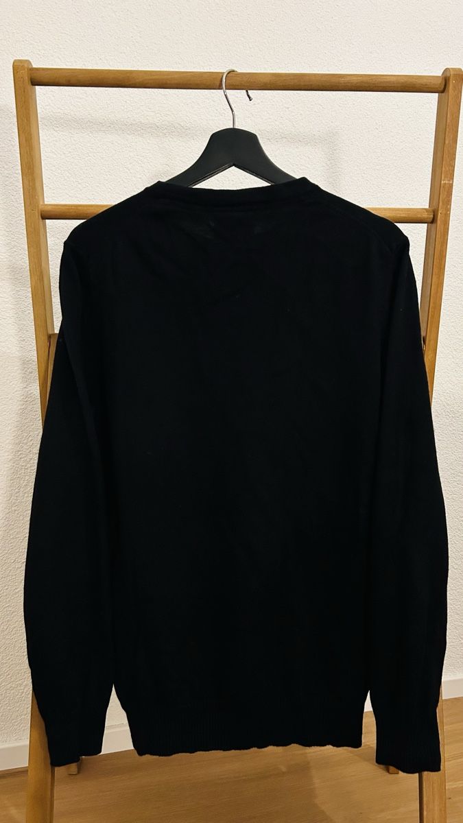 Pullover & Sweatshirts: Lyle & Scott Pullover schwarz (Gr.M) – Defekt aus Zürich von am3s_se11s 1