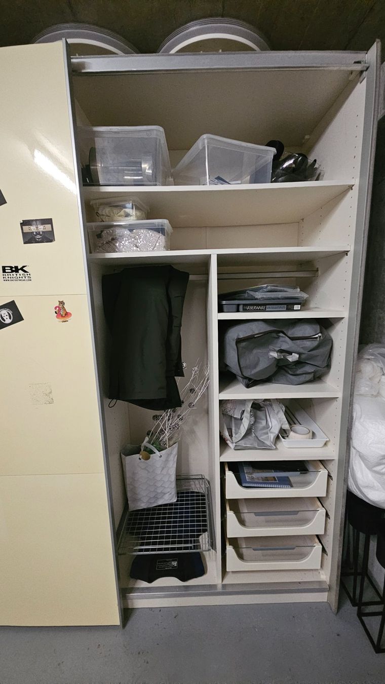 Armadi: Schwebetüren Schrank – Usato da Biberist venduto da MaxP9 1