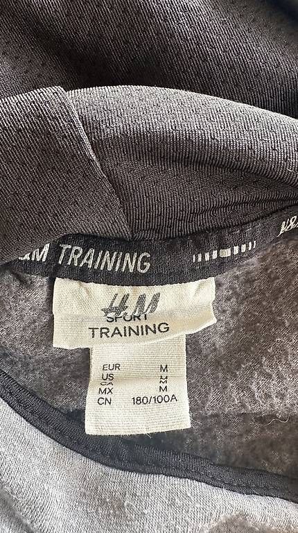 T-shirt: Trainings-Shirt Gr. M grau – Usato da Würenlos venduto da avauva 2