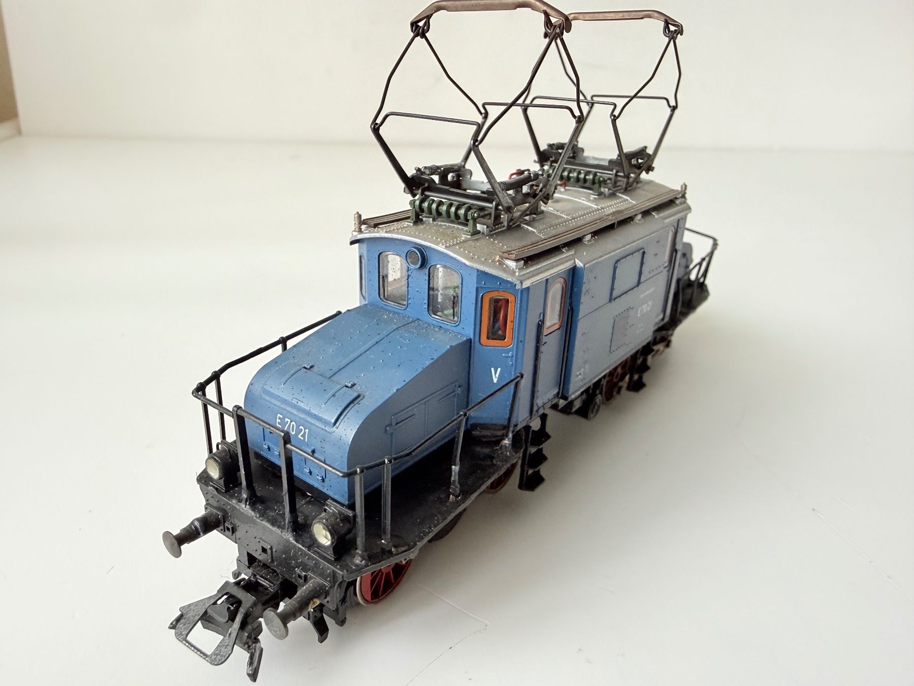 Modellini di ferrovie: Märklin Elektrolok Modell BR E-70 – Usato da Zwingen venduto da moje1 8