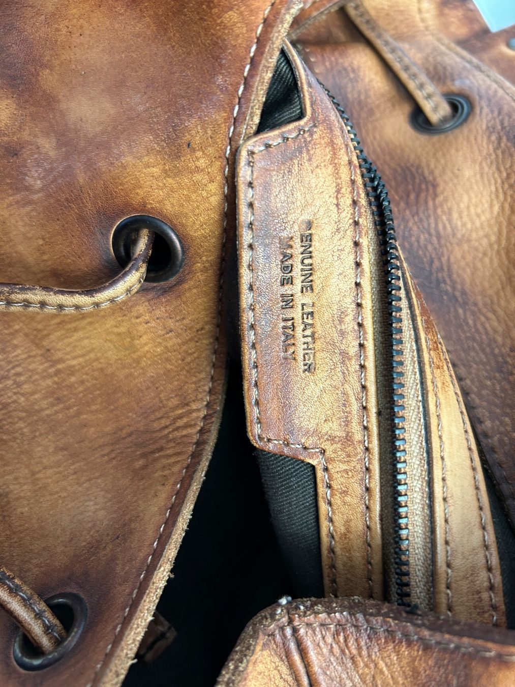 Borse da donna: Tasche / Bikertasche, Leder und gepflegt – Usato da Rheineck venduto da emma.gut 2