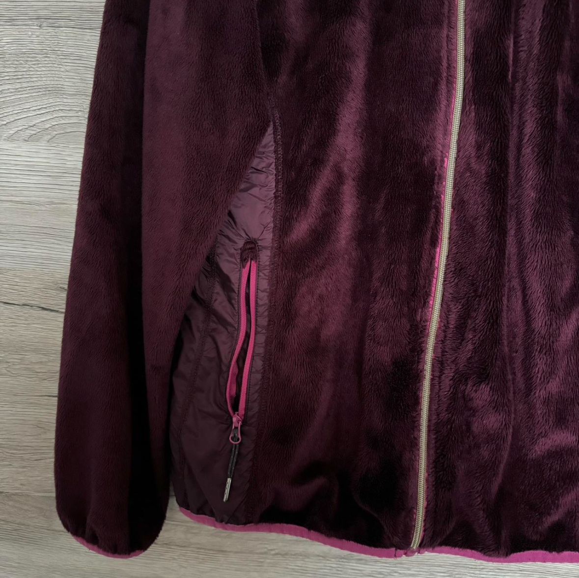 Jacken: NRG violette fleece jacke – Gebraucht aus Brig von hanasm22 2