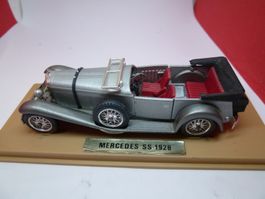 Mercedes SS 1928 - das Kult-Modell von Solido - auf Sockel