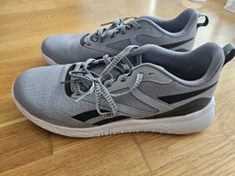 Reebok Sportschuhe grau, Grösse 44