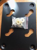 plaque pour fixer une TV ou autre